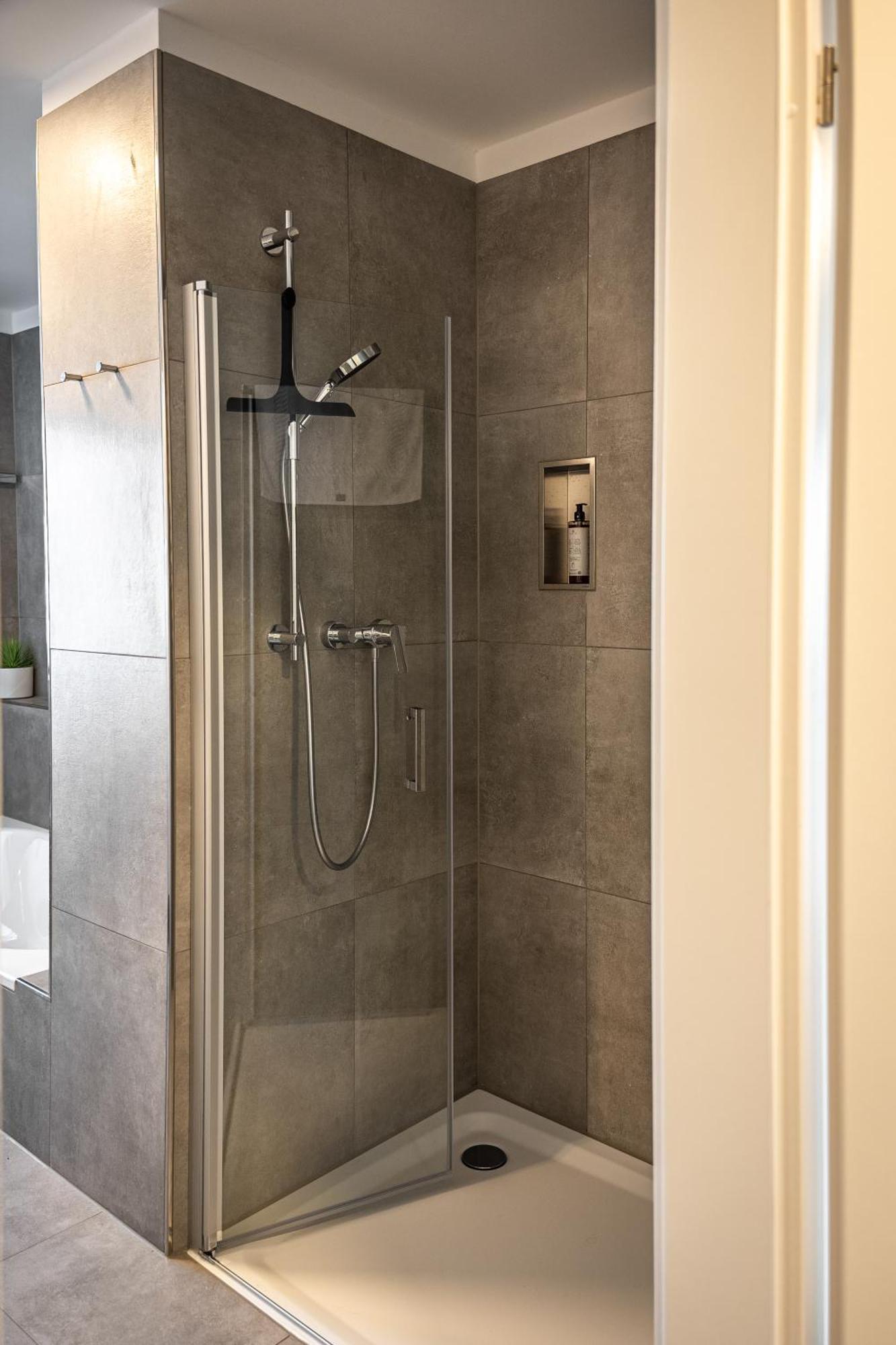 Aparthome Eching Deluxe Near Munich Airport Buitenkant foto